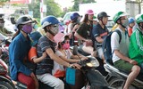 Người dân ùn ùn quay lại Hà Nội sau kỳ nghỉ lễ